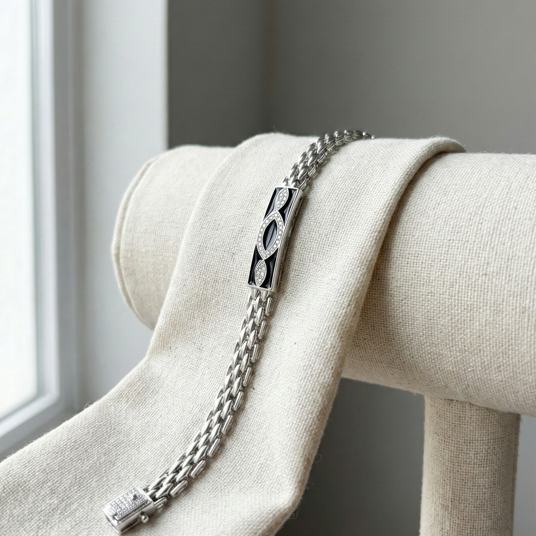 925 Silver Chain Bracelet with Black Enamel for Men